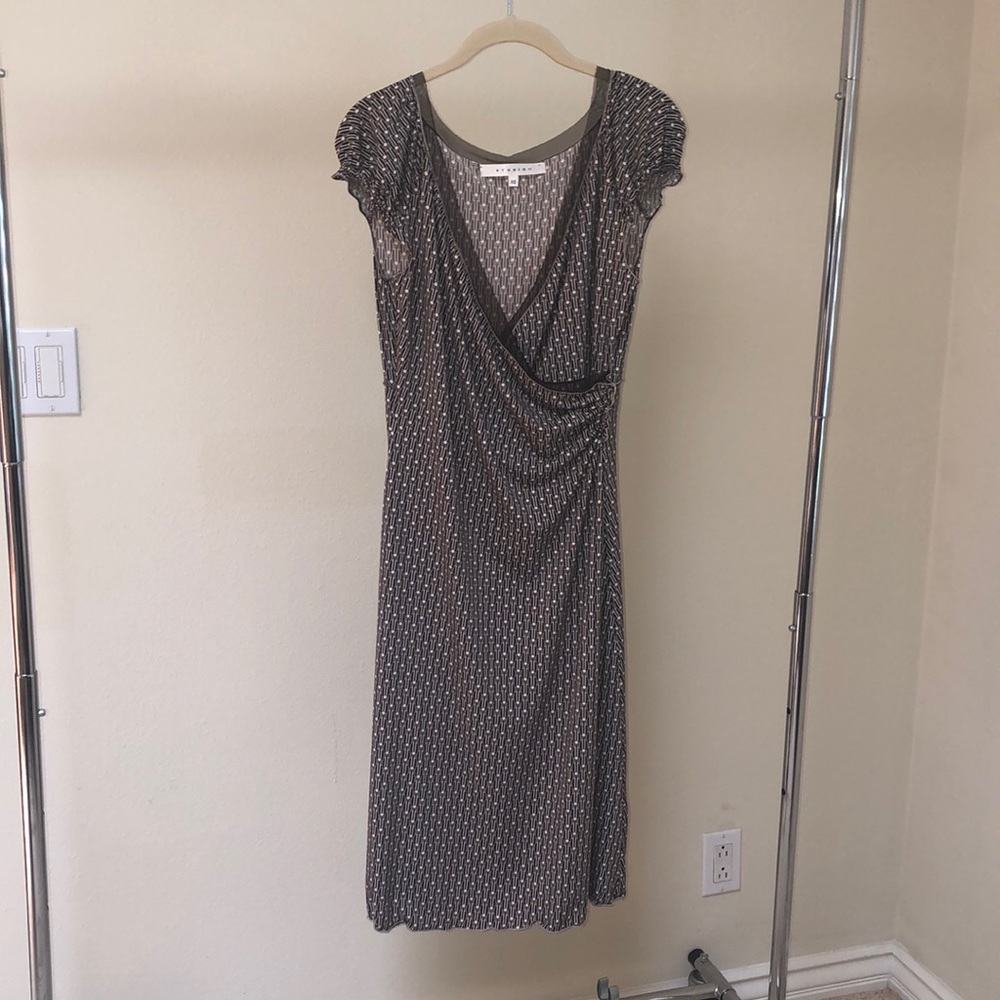 Studio Max brown and white dress